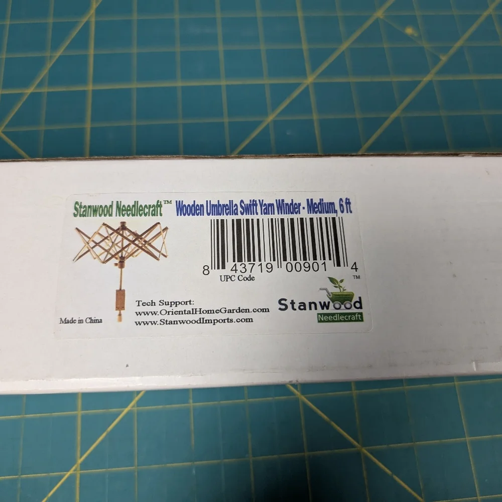 Stanwood Wooden Yarn Swift with Original Box, Made In China - Picture 7 of 8